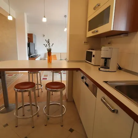 アパート San Marino 2 *