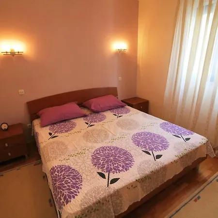 Apartment San Marino 2 *